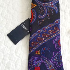 Daniel Cremieux silk tie